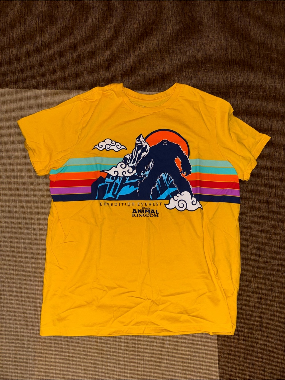 Disney Yeti/Animal Kingdom Tee Size L
